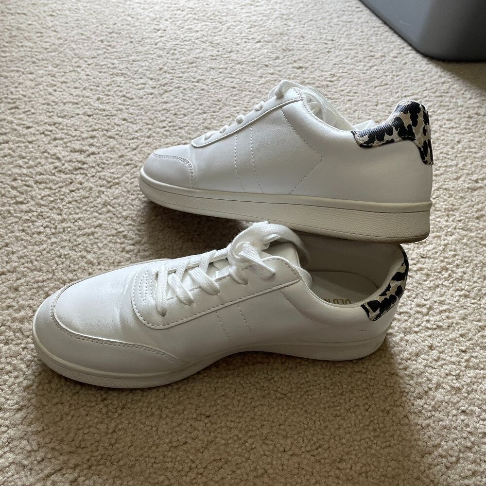 Old Navy Faux-Leather Sneakers for Women